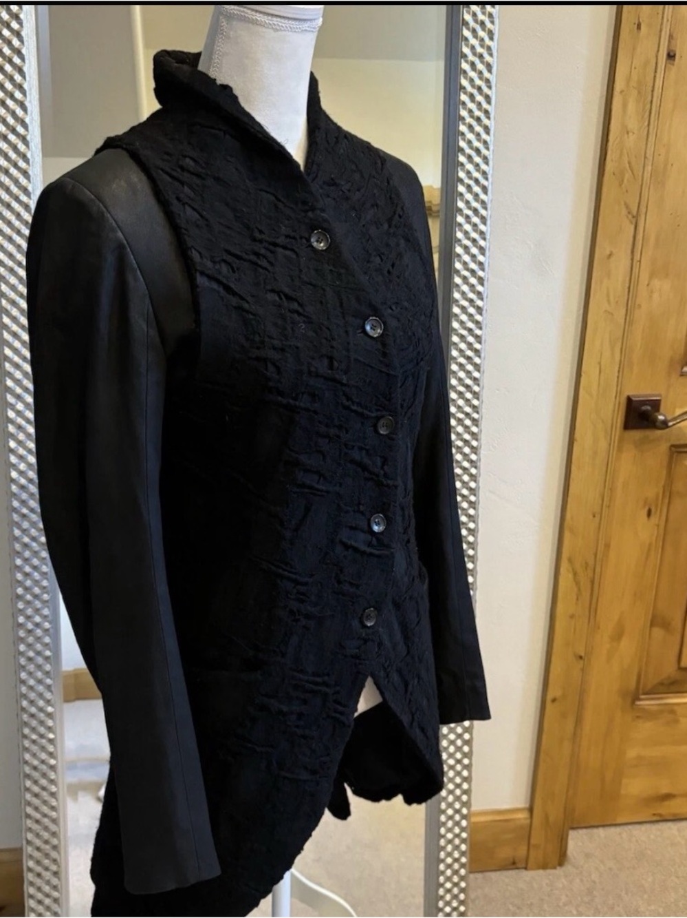 Etichetta Toscana Black Equestrian Mid Length Coat Size Small Retail $850